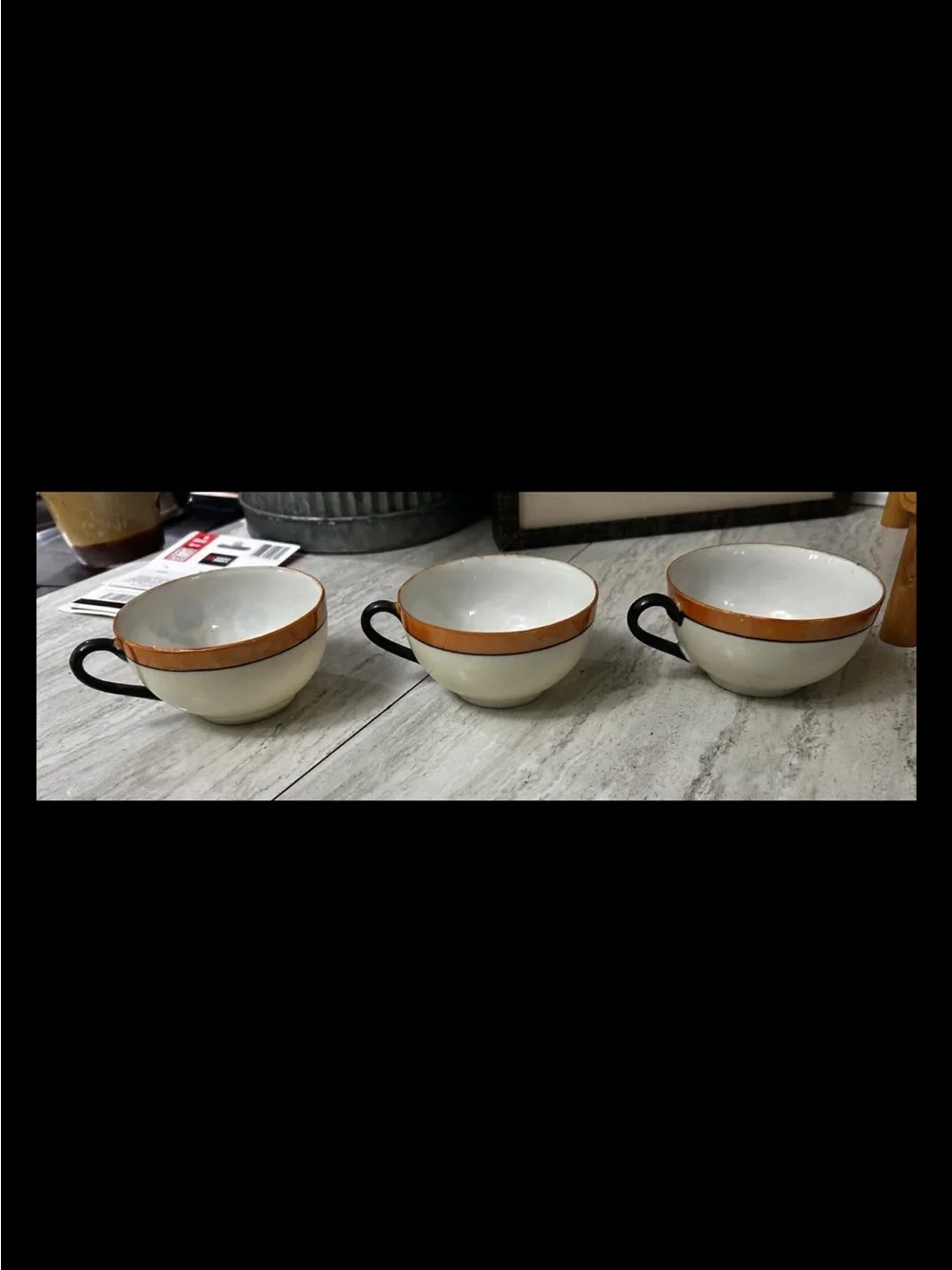 Chikatamachi Tea Pot, Creamer, Saucer And Bread Plates,Tea Cups Made In Japan HP